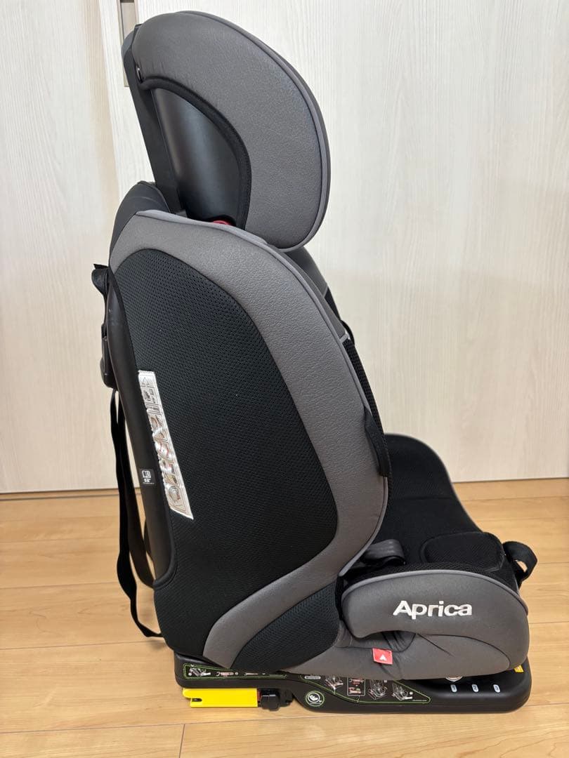 美品ApricaフォームフィットAB ISO-FIX チャイルド&ジュニアシート