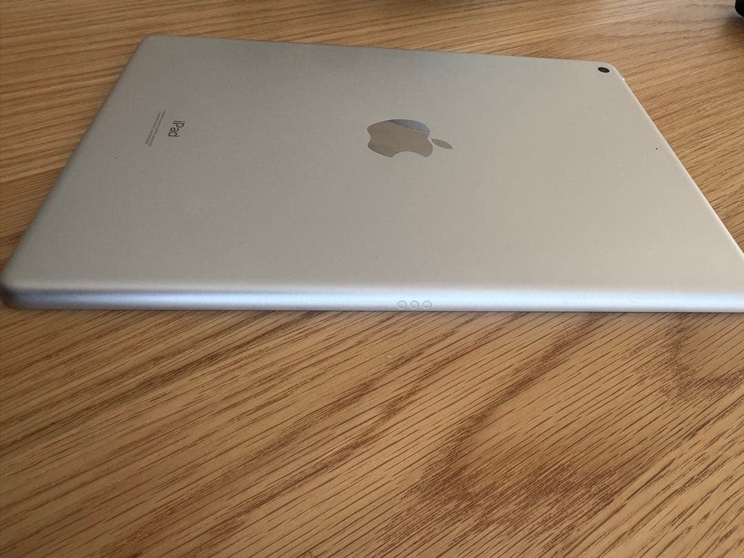 iPad（第9世代）Wi-Fiモデル 64GB シルバー