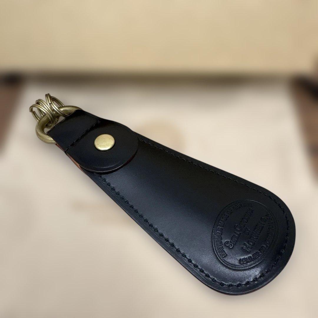 【新品味用品】ガンゾ　シューホーンキーホルダー　シェルコードバン　ブラック