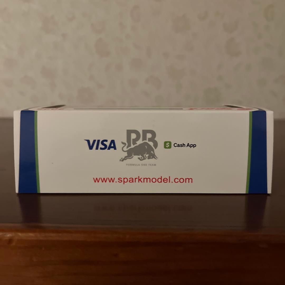 ミニカー Visa Cash App Racing Bulls VCARB 02