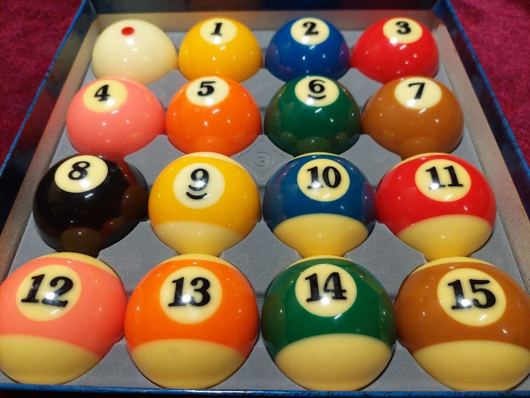 中古品　スーパーアラミスプロ　TVpro-cup　ビリヤードボール