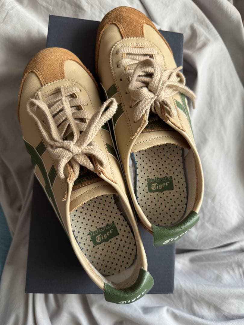 Onitsuka Tiger Mexico 66 ベージュ グリーン
