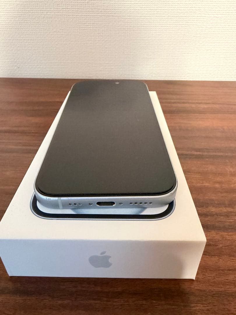 iPhone15ブルー128G希