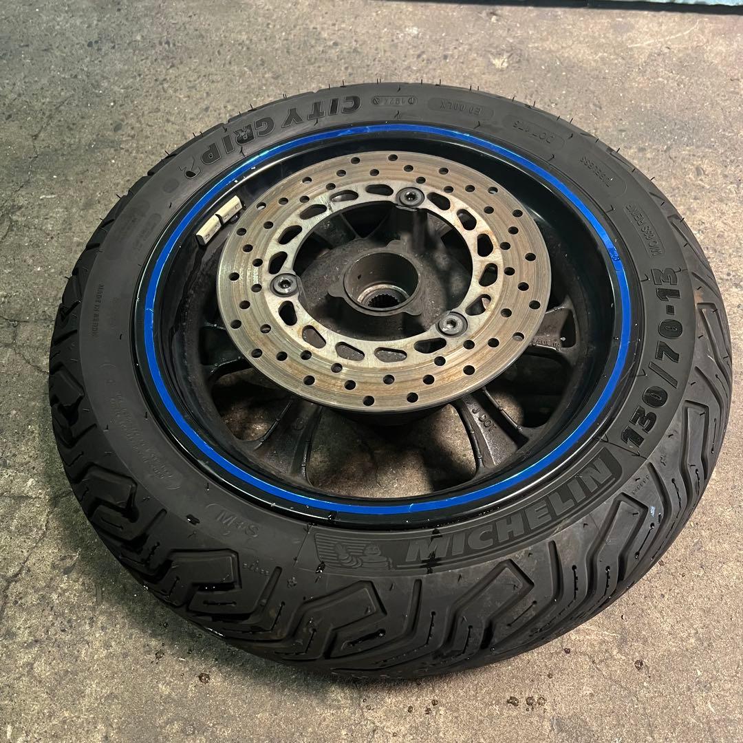 トリシティ　ホイール、タイヤセット