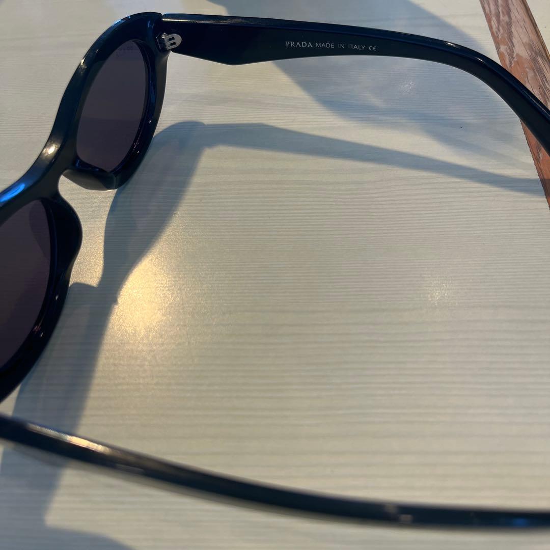 PRADA ブラック サングラス イタリア製