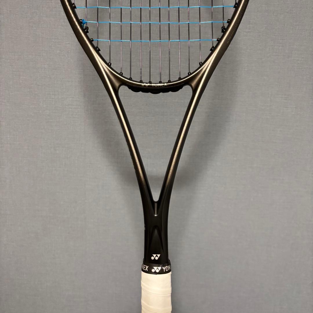 【美品】YONEX VOLTRAGE 8V ボルトレイジ 8V