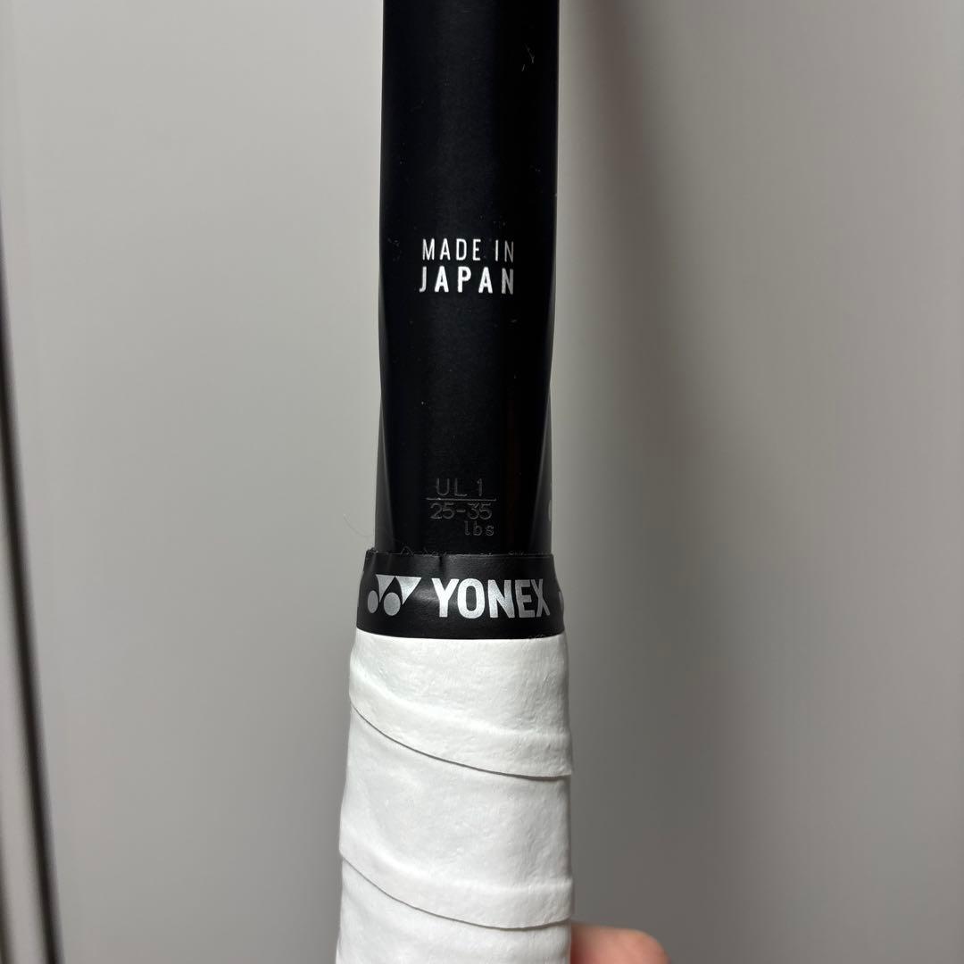 【美品】YONEX VOLTRAGE 8V ボルトレイジ 8V