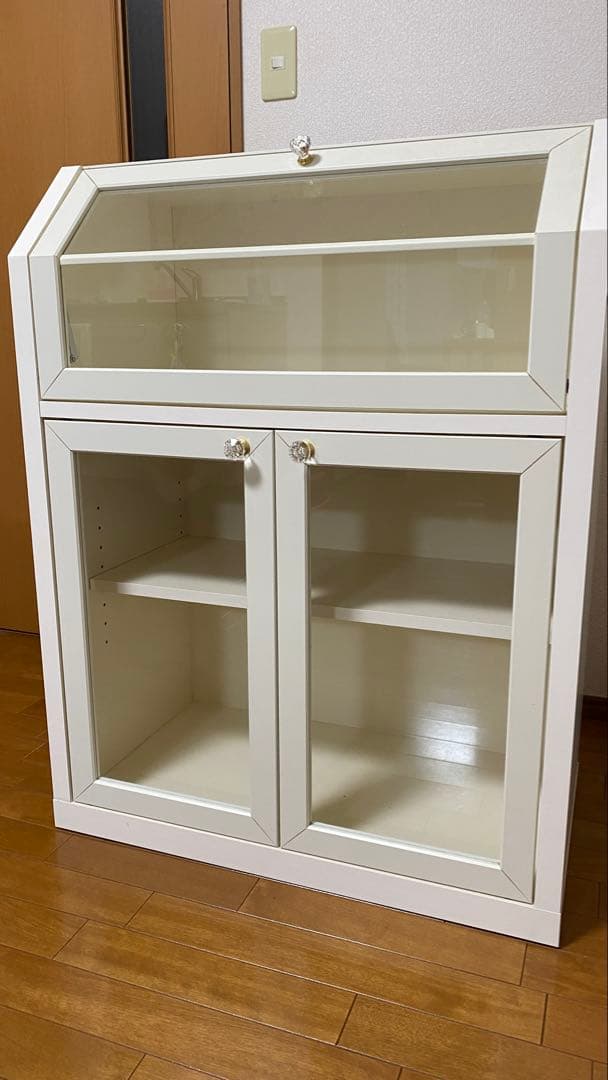 ホワイトキャビネット ガラス扉付き