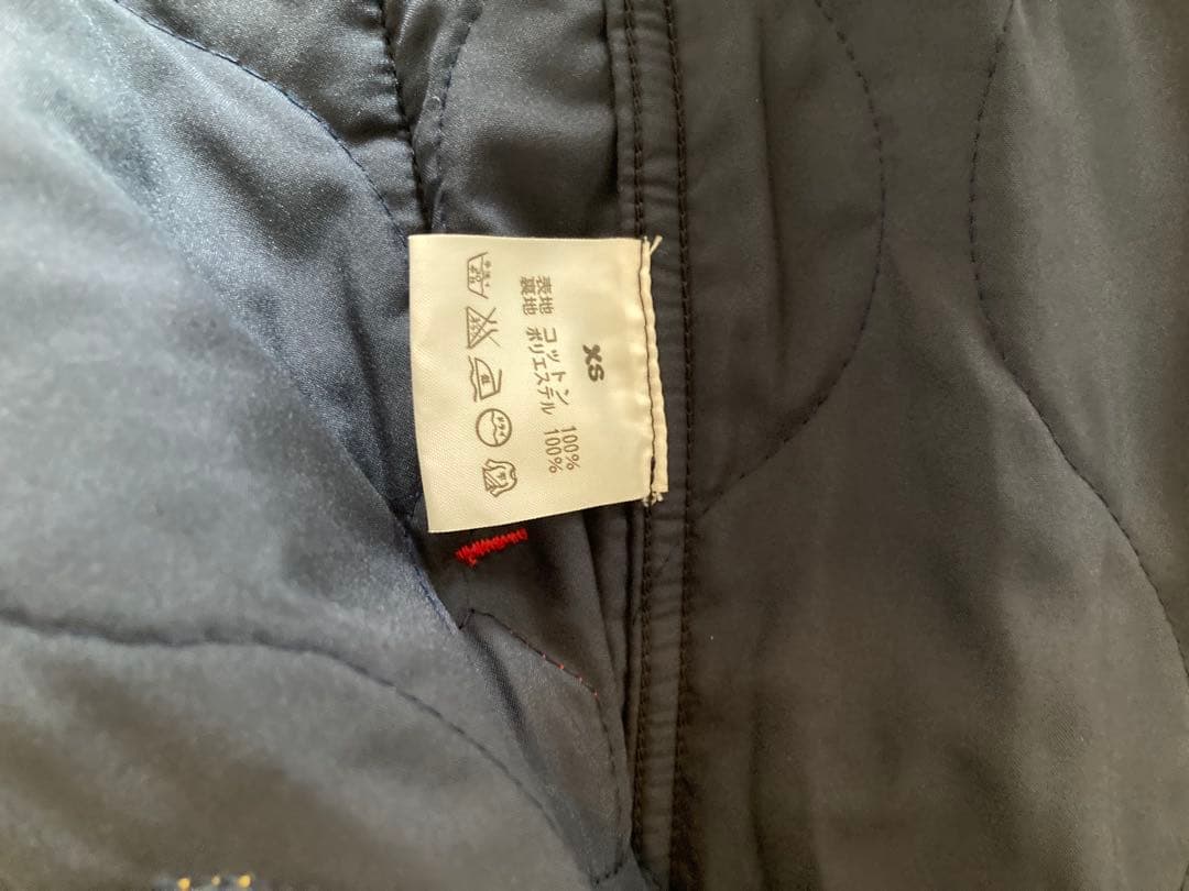 パッチ付きダークデニムカーディガン