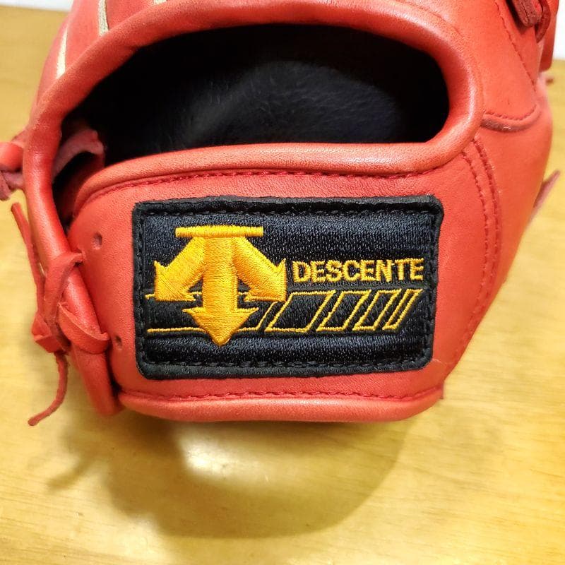 デサント 日本製 新庄剛志モデル シルエットデザイン 外野用 軟式グローブ