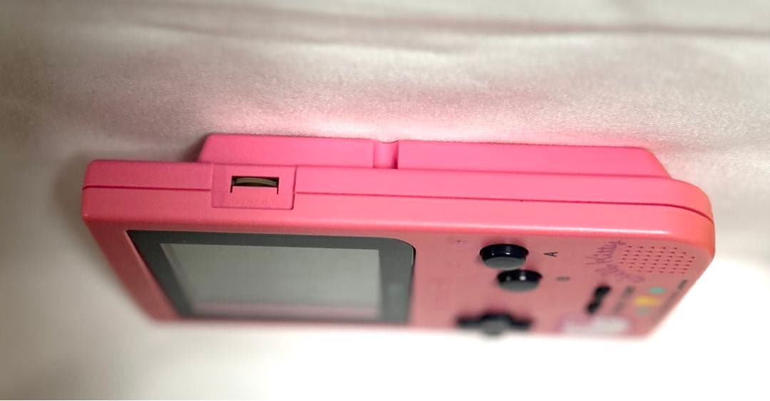 ニンテンドー　ゲームボーイポケット　ハローキティーちゃん　限定版