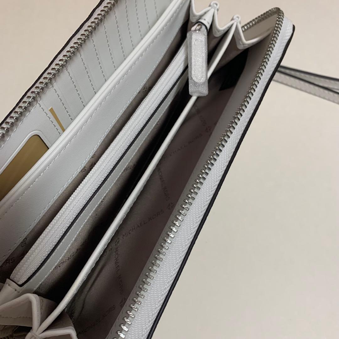 新品MICHAEL KORS マイケルコース 長財布　レディース　White