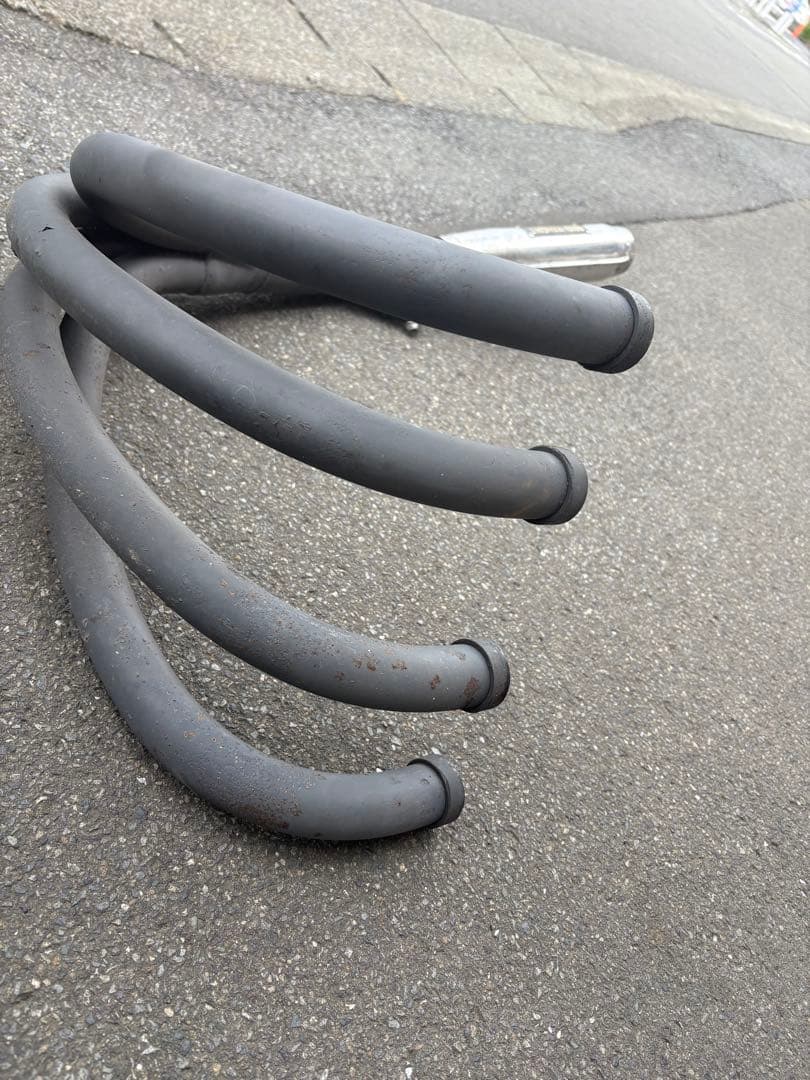 【値下げ中】ゼファー1100MID NIGHT マフラー