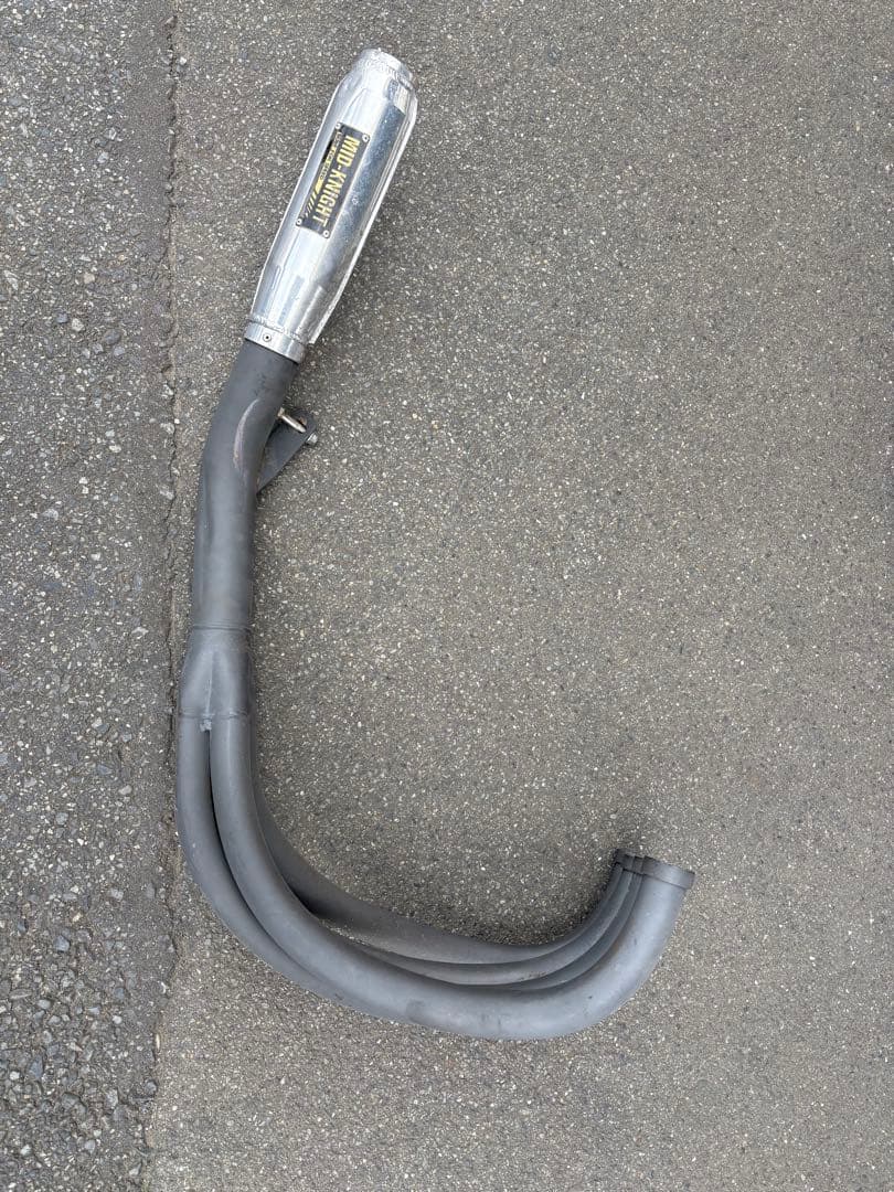 【値下げ中】ゼファー1100MID NIGHT マフラー