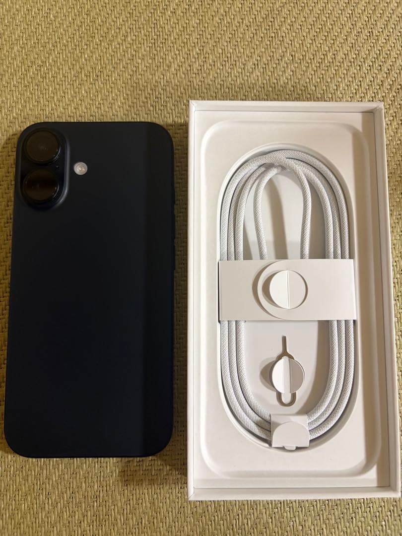 Apple iPhone16 256GBブラック（SIMフリー）