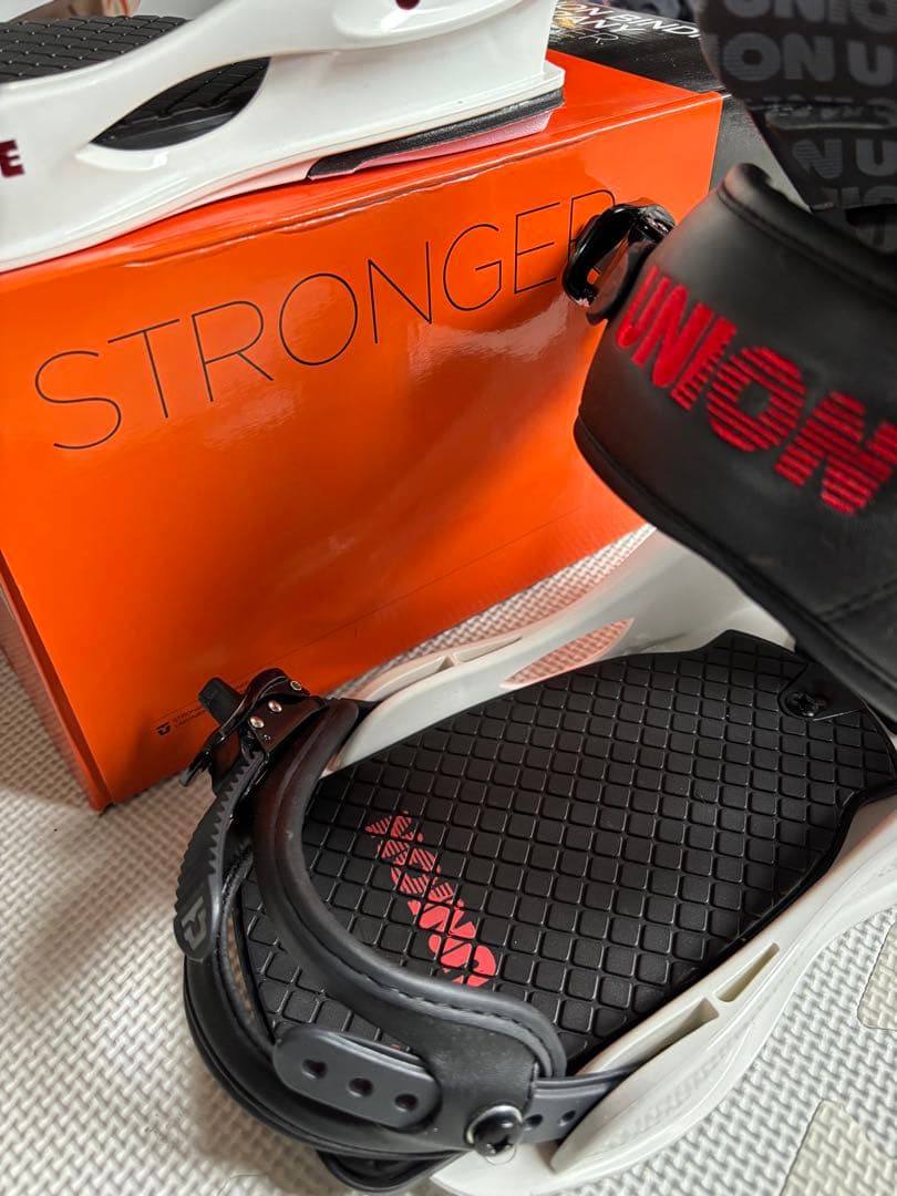 UNION スノーボードビンディング ブラック/レッド大幅値下げ
