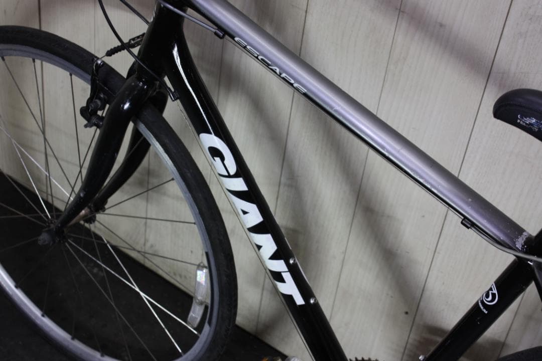 GIANT ESCAPE R3 700C 24速 500mm GREY色 クロス