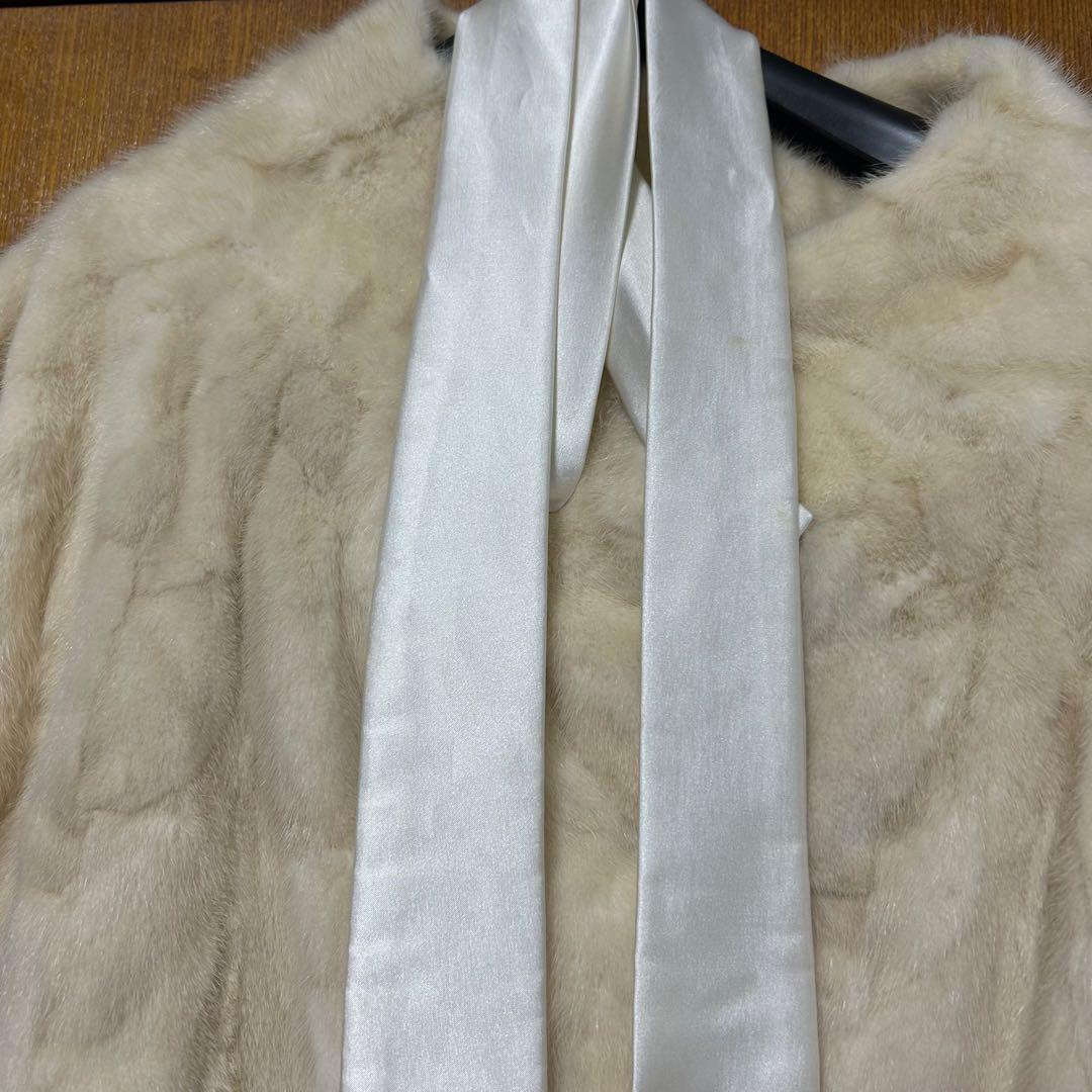 ファーコート　ショート丈　半袖　オケージョン用　シルクリボン付き 暖かい 美品
