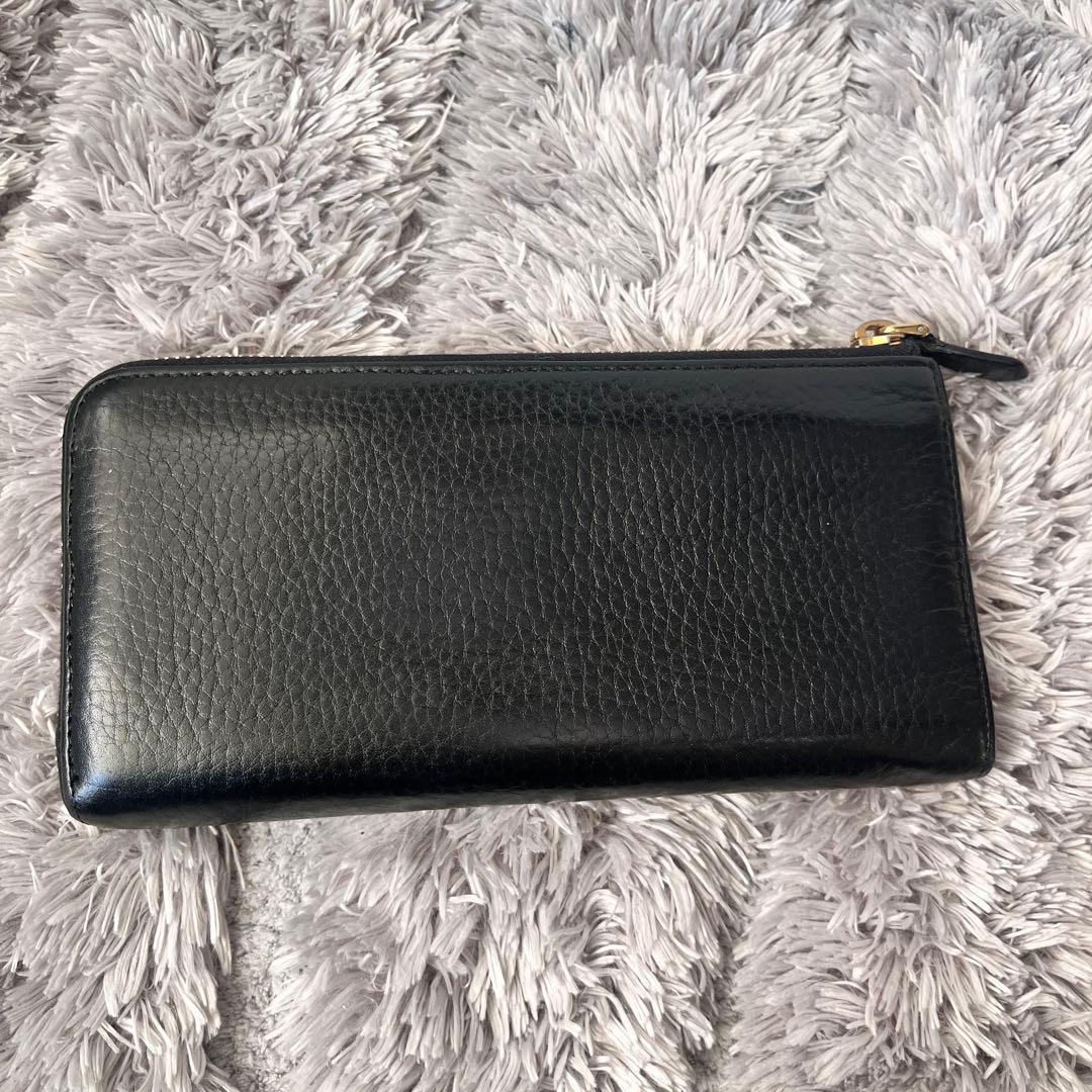 良品　プラダ　L字ファスナー　シボレザー　メタルロゴ　長財布　ブラック