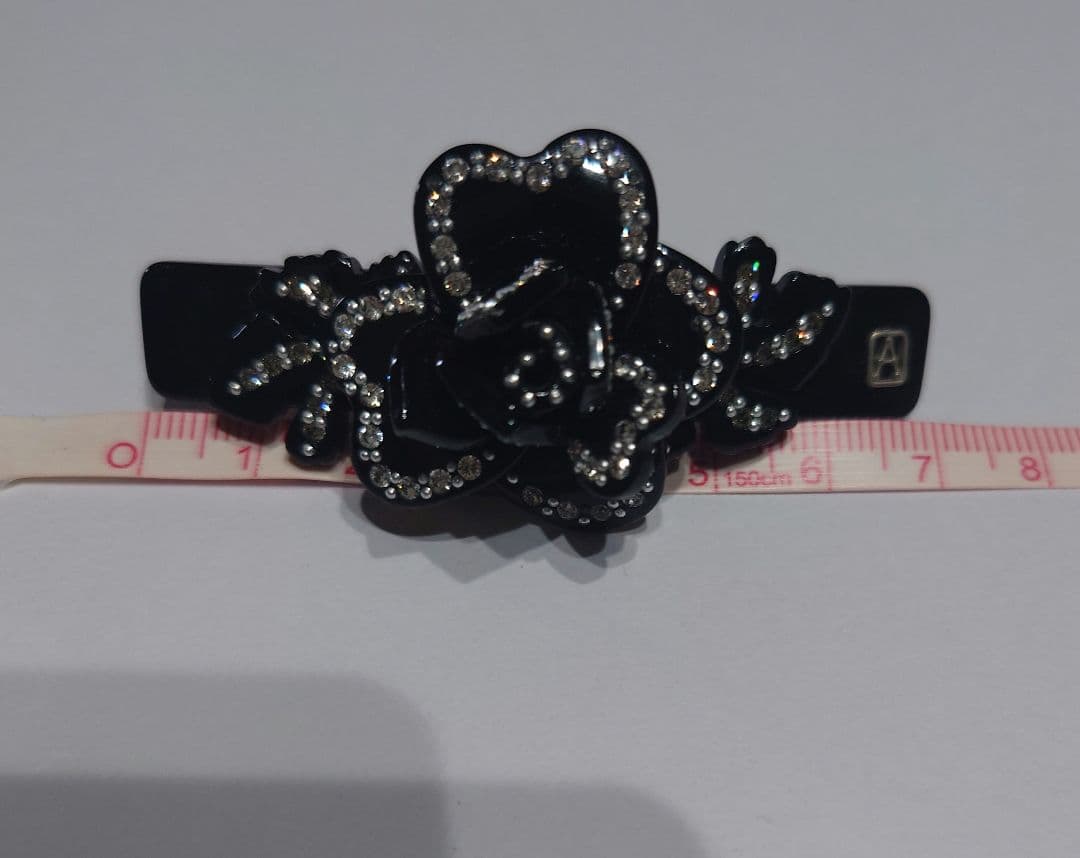 アレクサンドルドゥパリ リボン ラインストーン バレッタ ブラック