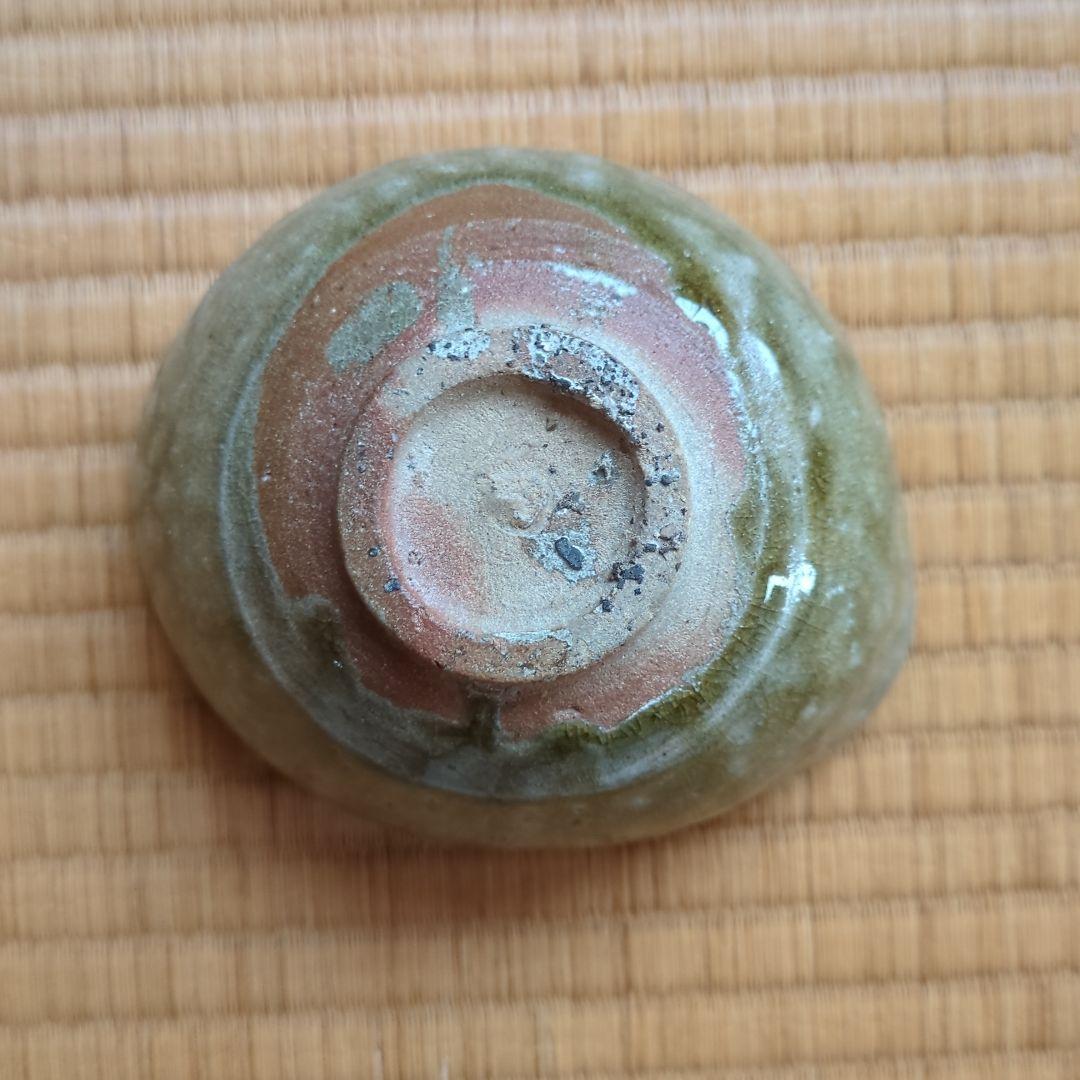 キャロライン洋子さま専用　　緑色の丸型陶器の器　青唐津茶碗　古唐津　桃山ー江戸時