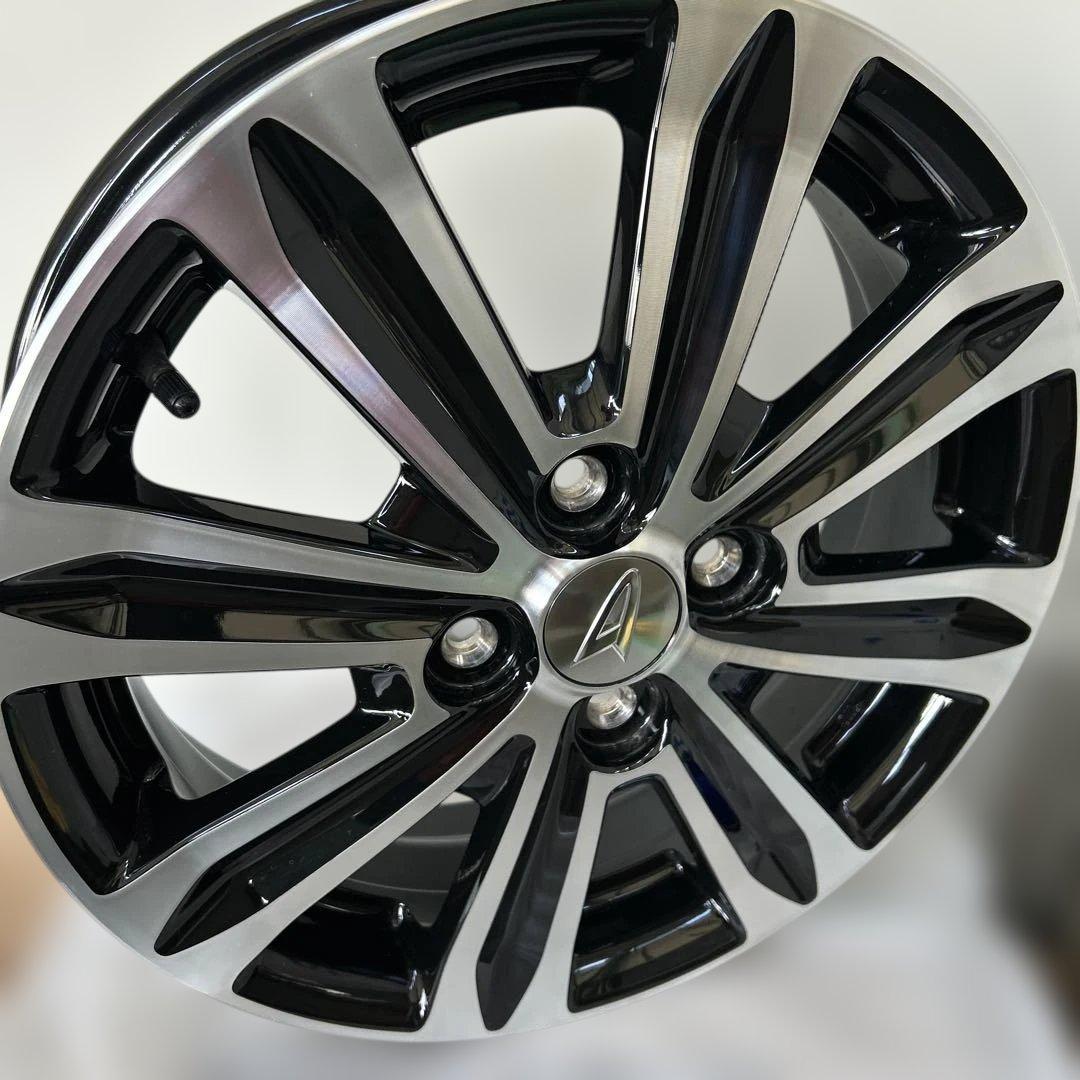ダイハツ純正　タントカスタムRS 15インチ　アルミホイール