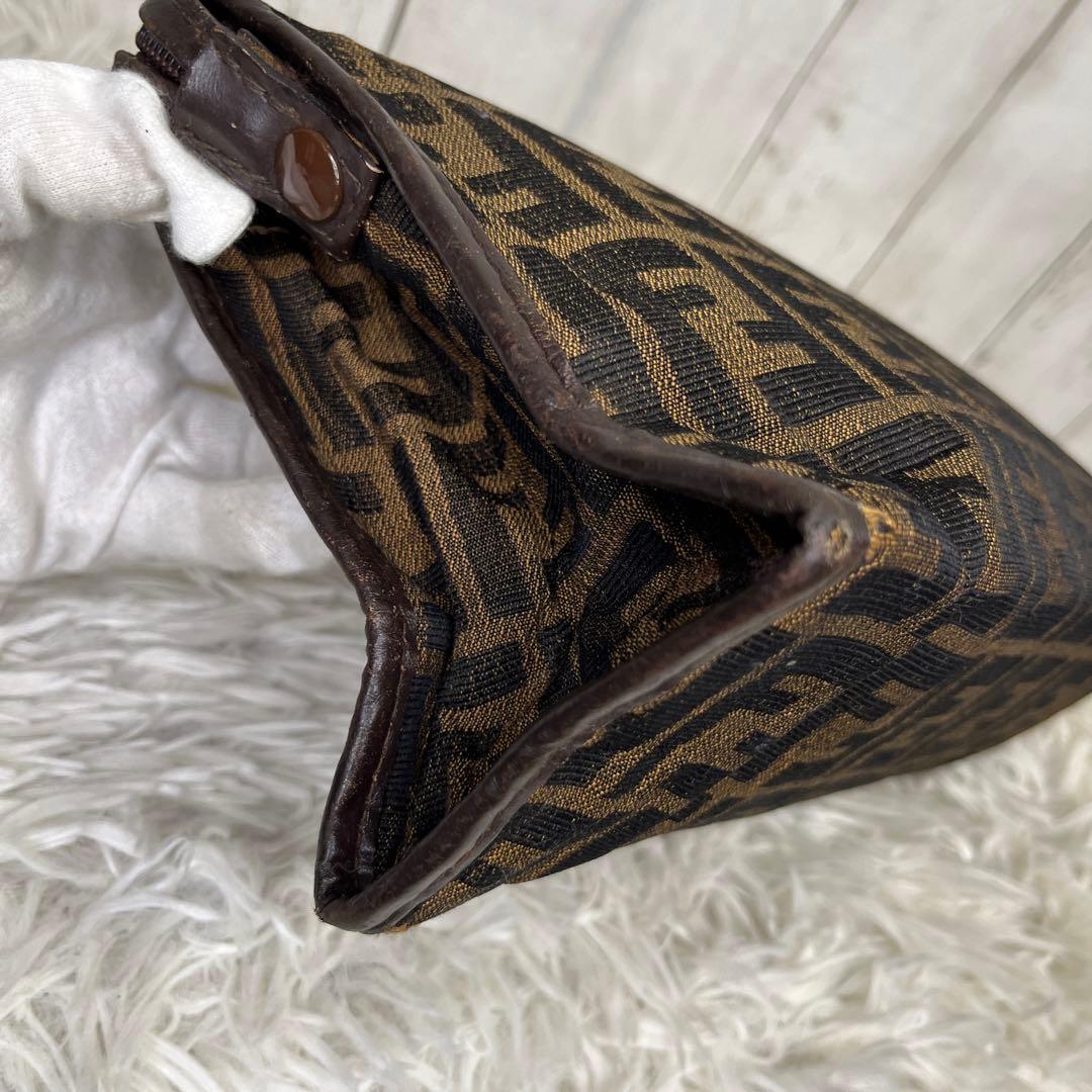 FENDI ズッカ　セカンドバッグ　クラッチバッグ　キャンバス　レザー　ブラウン