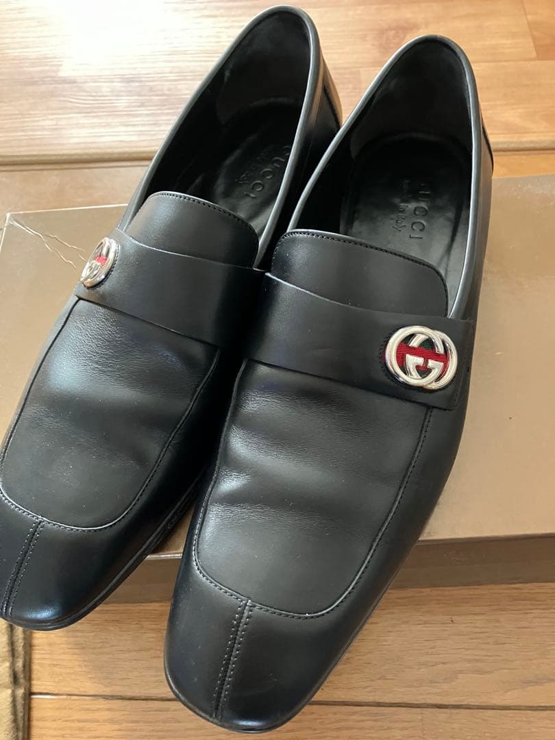美品　GUCCI ブラック ローファー 保存袋付き　黒　42 27
