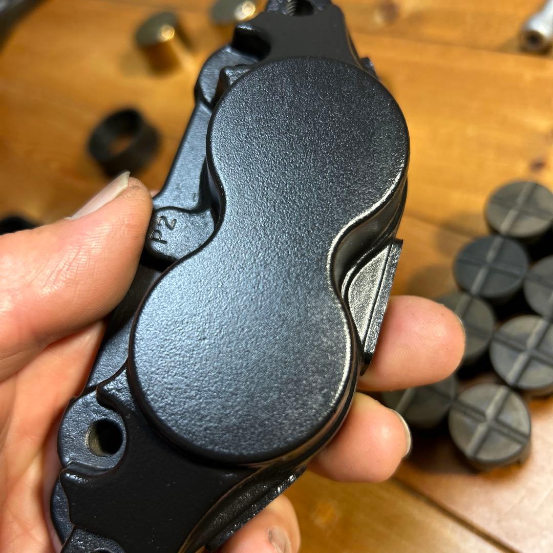 渡*鳥様 焼き付け塗装 キャリパーGPZ900R ZZR400/1100 ゼファ