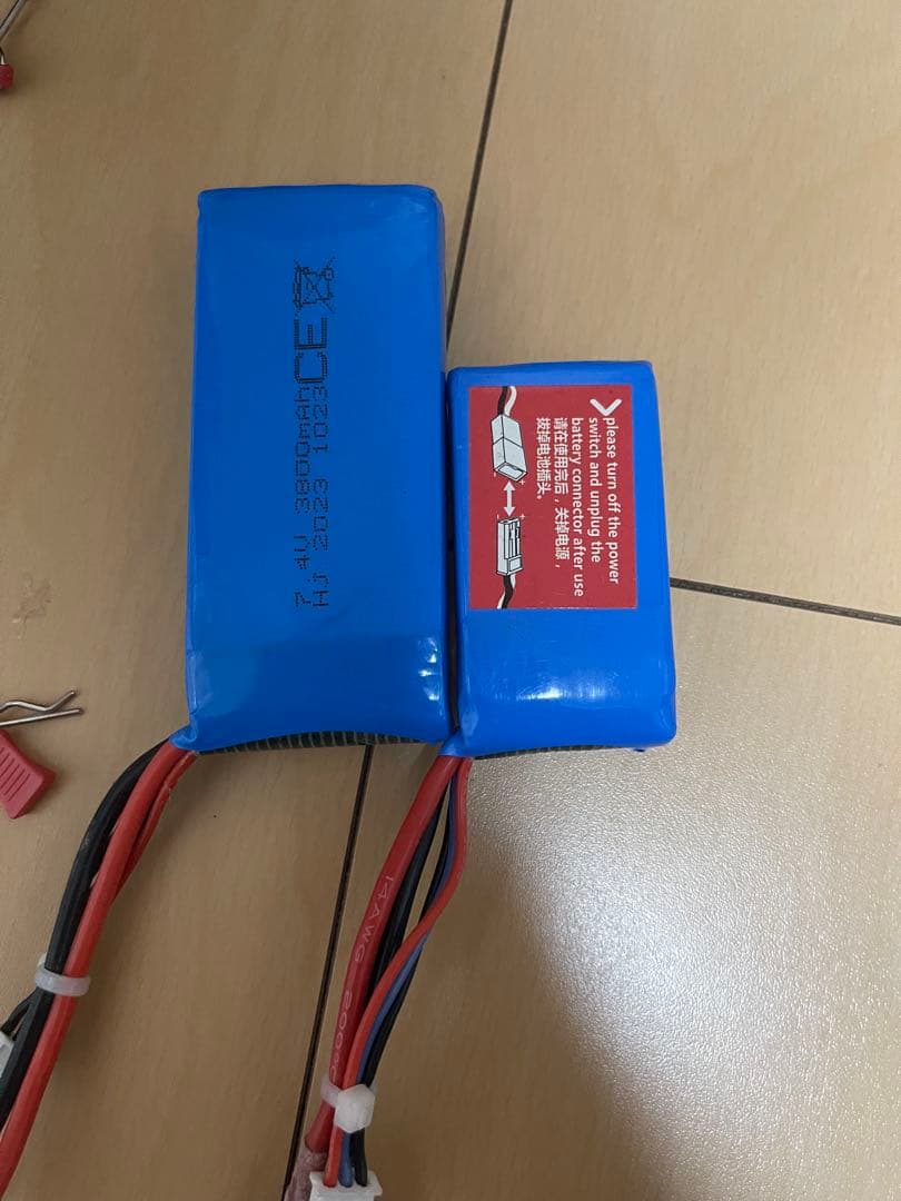 RCカー wltoys 144010と付属品 all in one