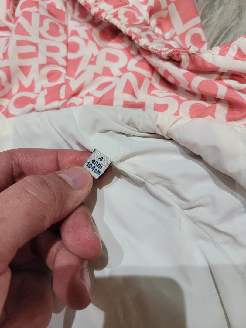 M*o様 MONCLER ピンク ロゴジャケット フード付き