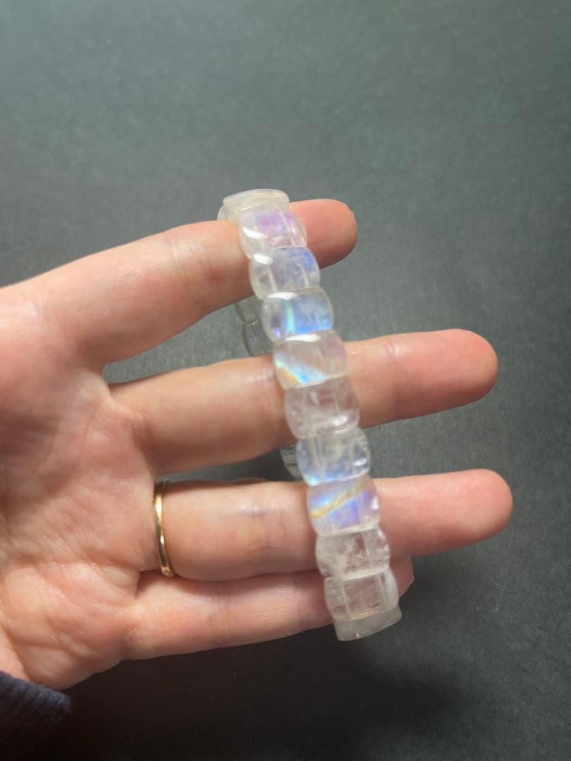 野菜組様　ムーンストーン　バングル　天然石　パワーストーン　ブレスレット