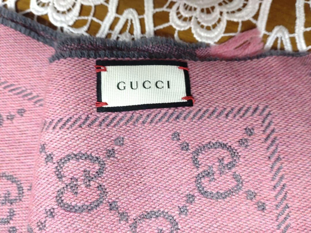 あーちゃんさん専用GUCCI ピンク GGロゴ マフラー