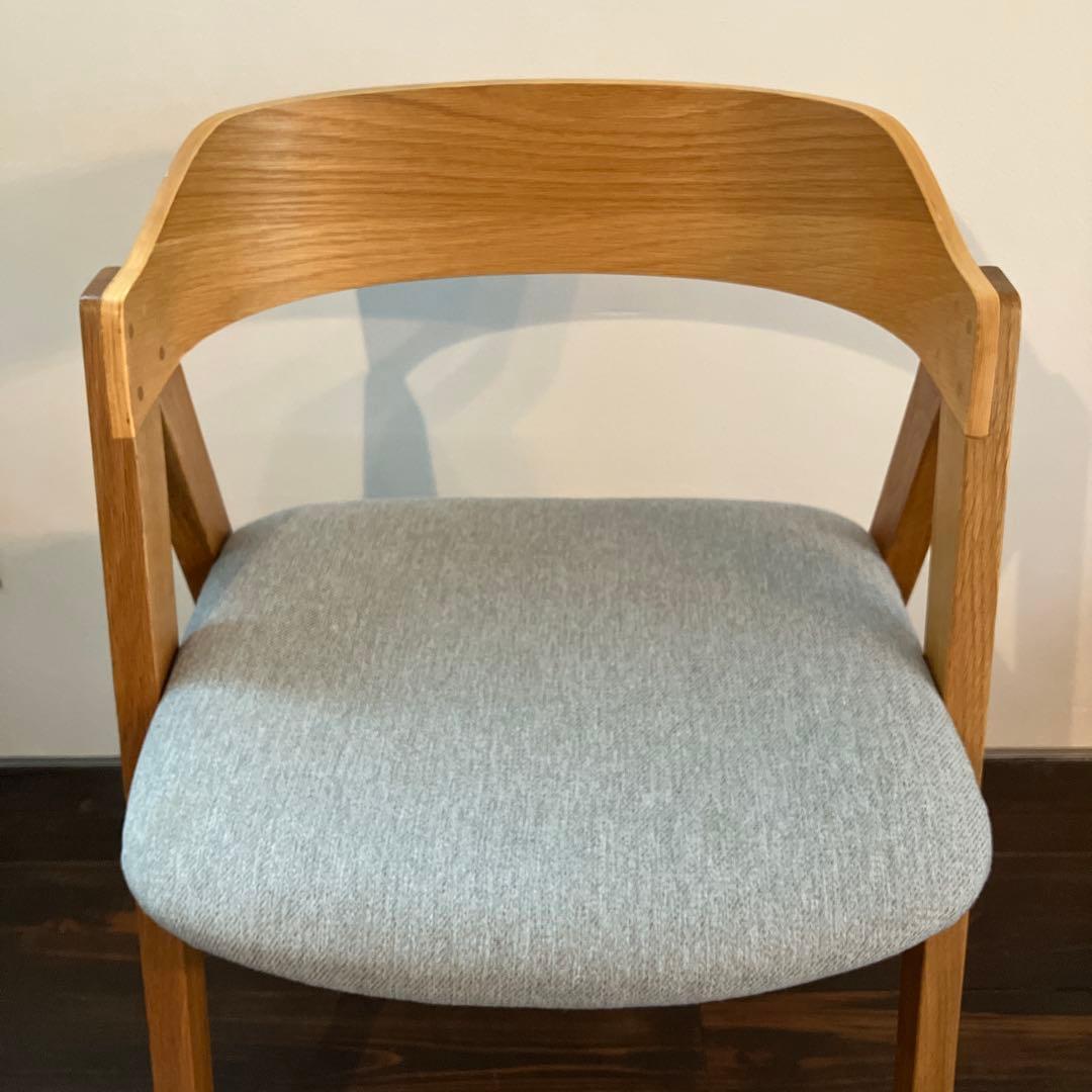 unico ウニコ　ダイニングチェア 木製 グレー布張り①