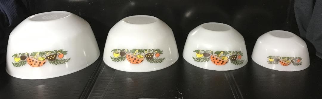 ファイヤーキング　キノコ柄　ミキシングボウル　LL,L,M,Sフルセット（美品）