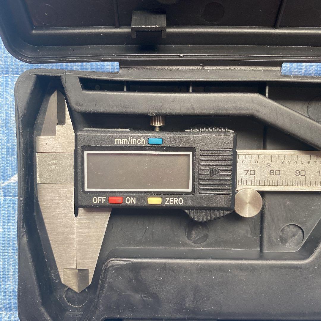 ☆ほぼ新品☆デジタルノギス 300mm