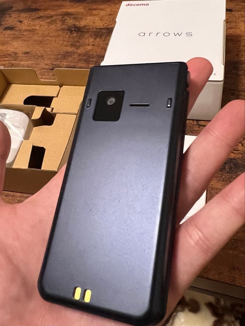 ヤ※ト様【良品】携帯電話　arrows ケータイベーシック　F-41C