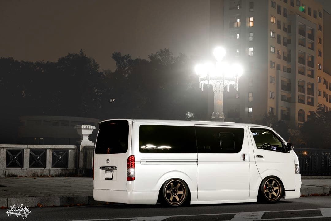 ハイエース200系サイドステップナロー標準　ワイド全年式対応