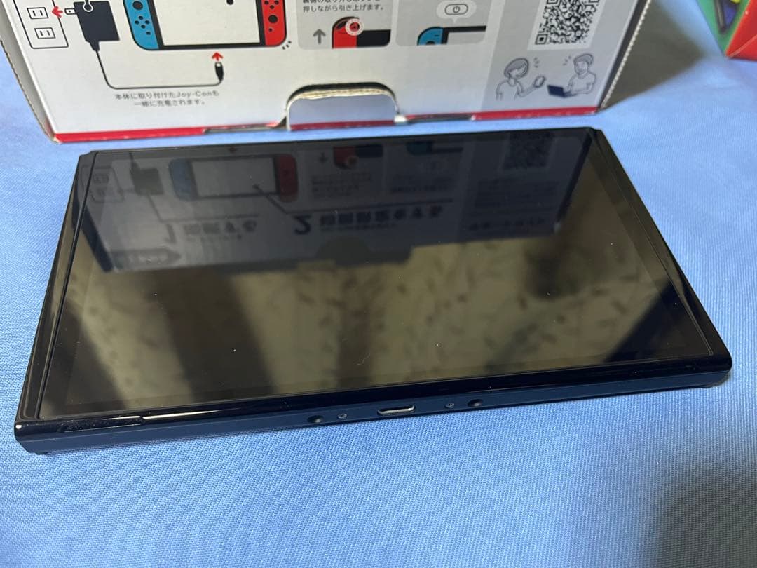 【ジョイコンほぼ未使用】Nintendo Switch 有機ELモデル