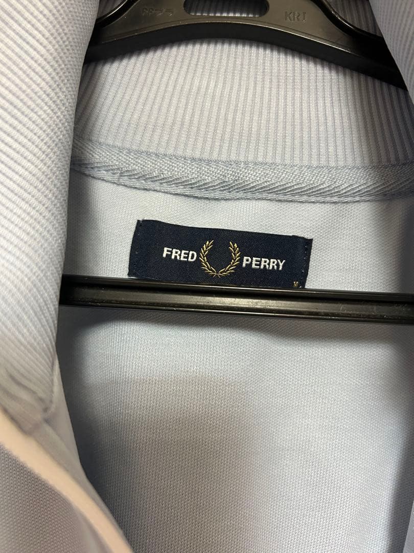 【はる】FRED PERRY フルジップジャケット ライトブルー