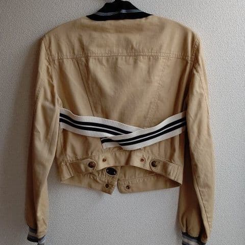 ②　　ジャンポール・ゴルチエ Gジャン