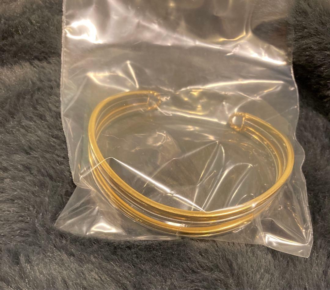 SV\18KYG トゥービーゴールドバングル