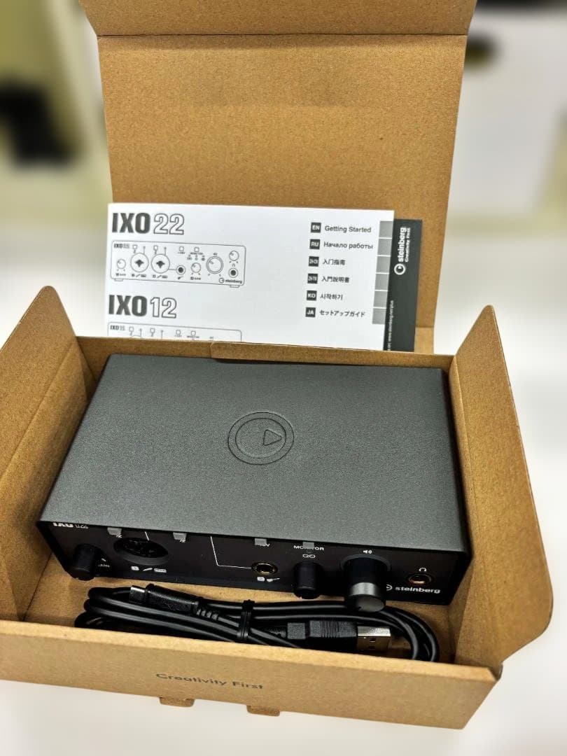 IXO12 B オーディオインターフェース ブラック Steinberg