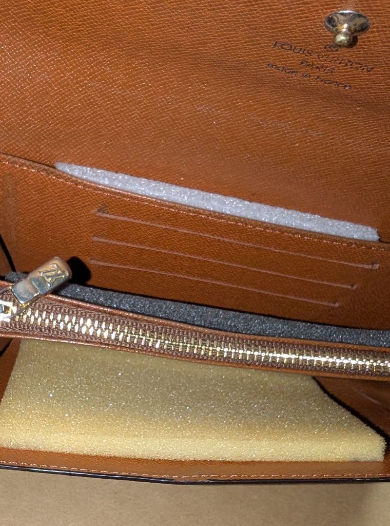 LOUIS VUITTON ルイヴィトン ポルトフォイユ・サラ 二つ折り財布