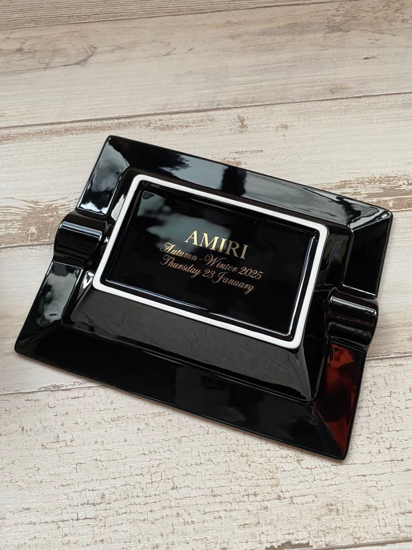 【大幅値下げ】【非売品】Amari 黒 陶器製 大きめ灰皿