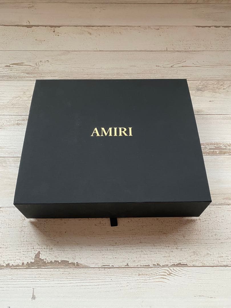 【大幅値下げ】【非売品】Amari 黒 陶器製 大きめ灰皿