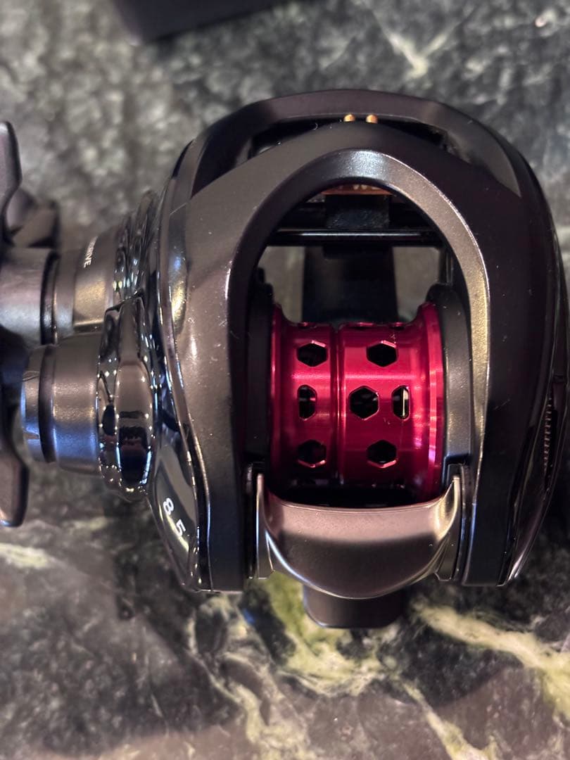 ダイワ SS AIR TW 8.5L ベイトリール