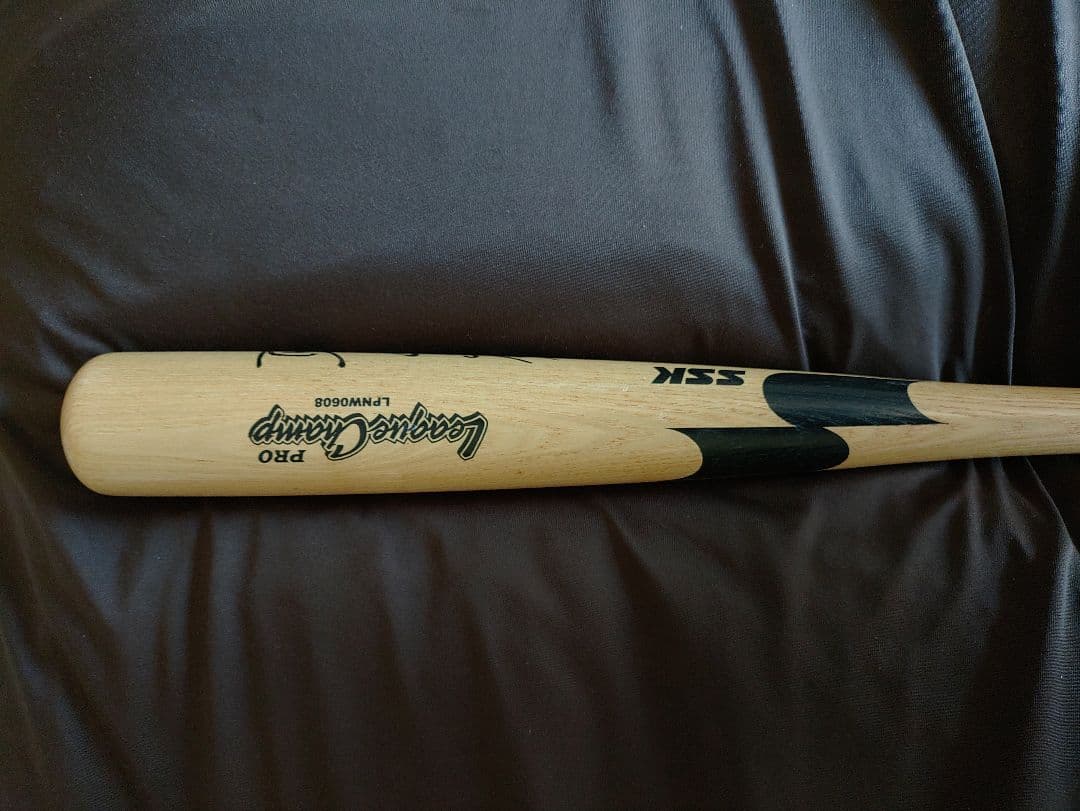 阪神タイガース レジェンド金本知憲 直筆サイン入り バット SSK