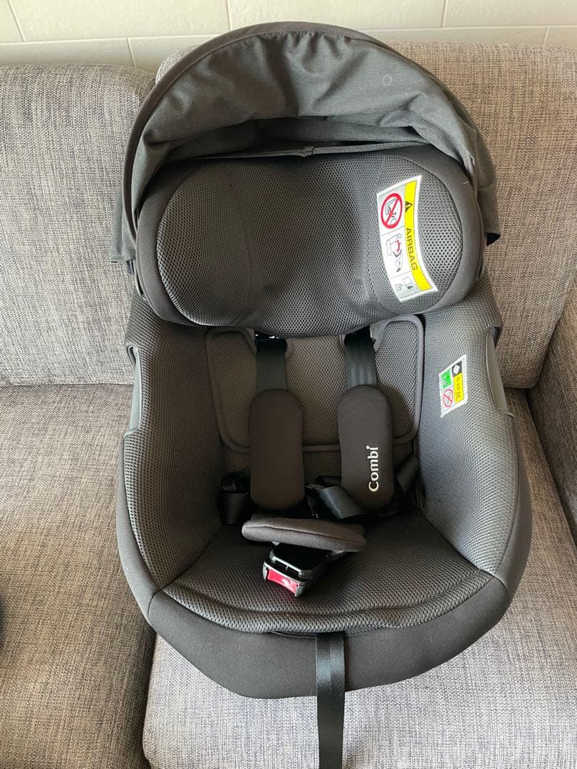 Combi 車用チャイルドシート グレー