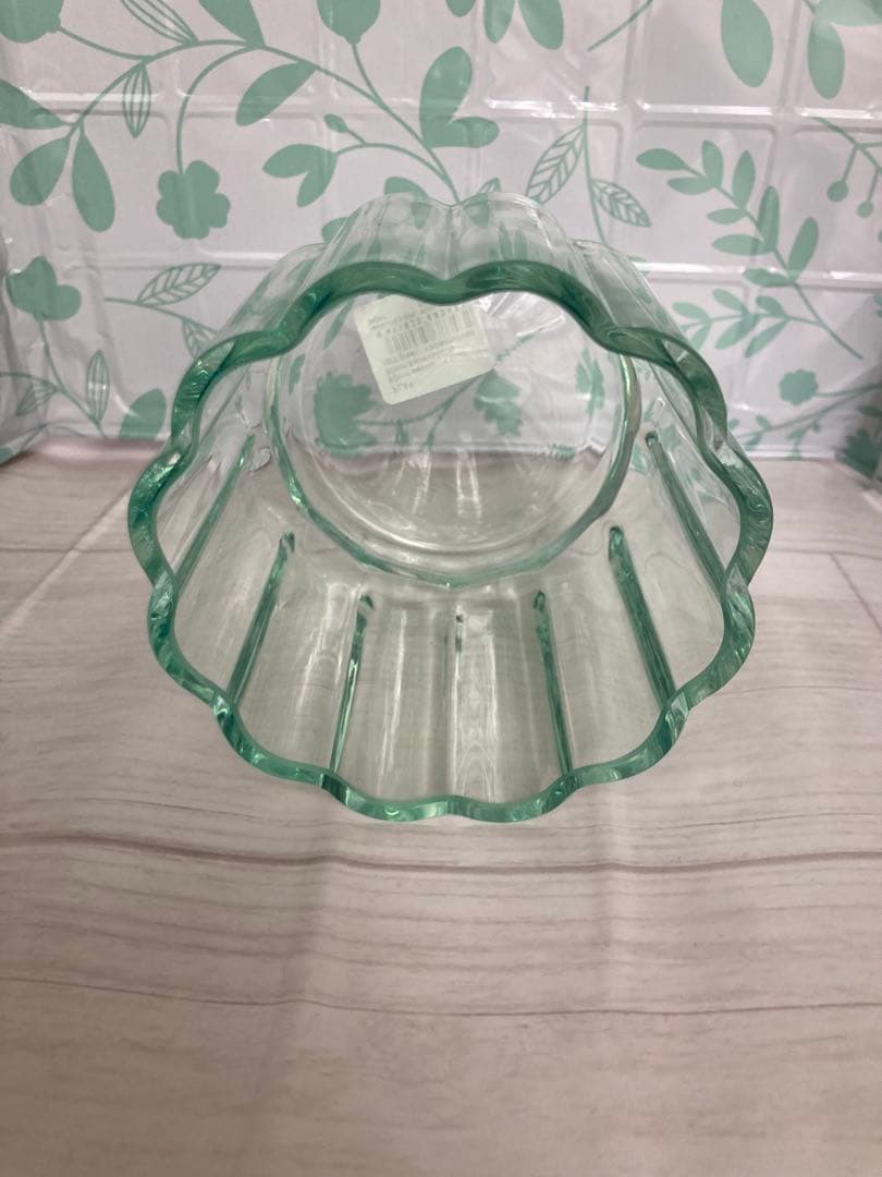 イッタラ プレイ デコレーティブ ボウル 90mm ライトグリーン